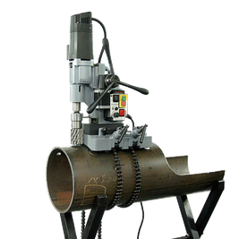 PAK250 Универсальное крепление на трубу для магнита 265 x112 мм, обработка труб ø 35-550 мм